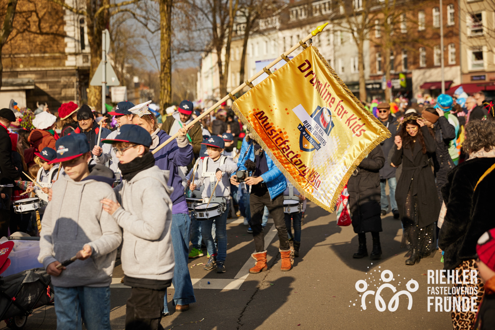 krie_180_010325-35