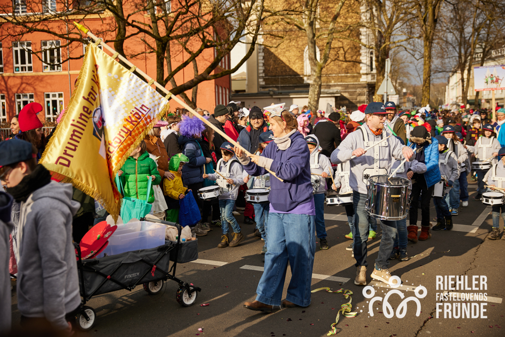 krie_182_010325-36