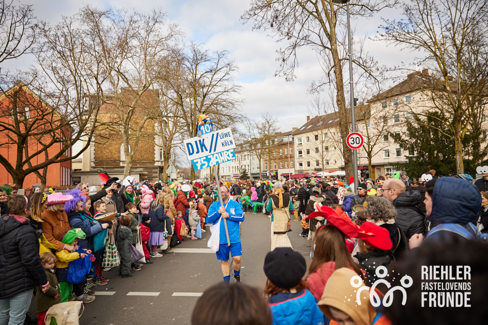 krie_343_010325-60