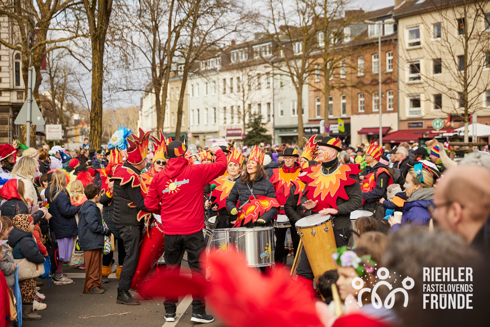 krie_361_010325-63