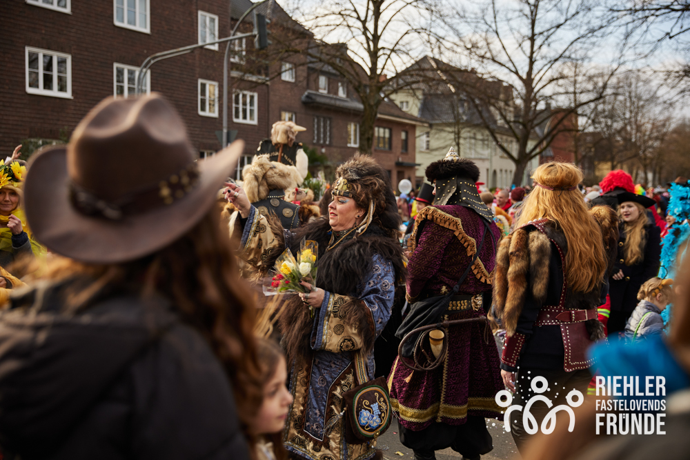krie_421_010325-73