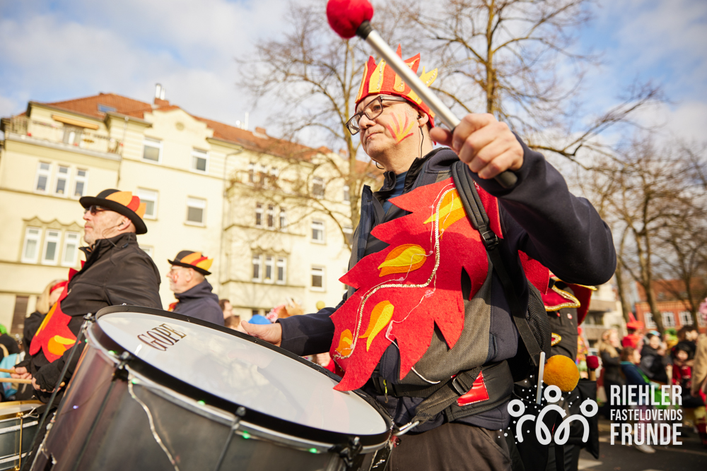 krie_433_010325-77