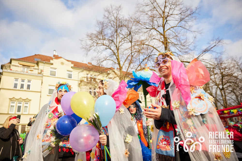 krie_441_010325-81